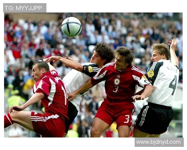 2004欧洲杯小组赛捷克与荷兰激战成名球星闪耀绿茵场