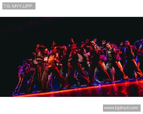 街舞战术解析成都街舞队的阵地战体系与战术创新探讨 街舞战术解析成都街舞队的阵地战体系与战术创新探讨